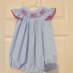 EUC Stitchy Fish Smocked Bubble